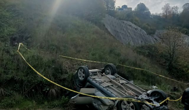 Annenin öldüğü kazada oğlu da kurtarılamadı