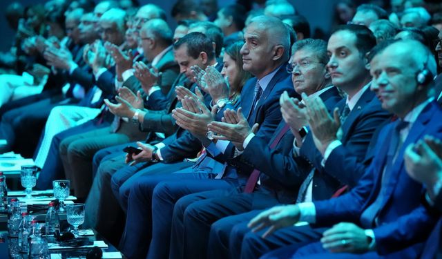 Bakan Ersoy'dan turizmde nisan-mayıs uyarısı/Ek fotoğraflar