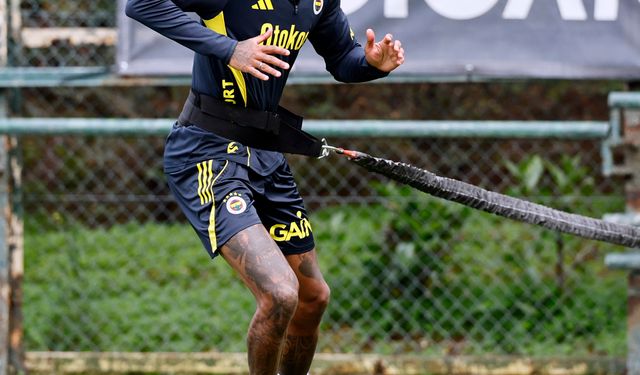 Fenerbahçe günü çift antrenmanla tamamladı