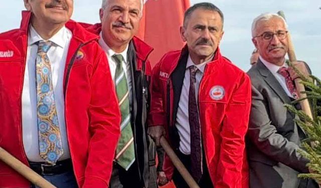 Gebze Ticaret Odası Hatıra Ormanı'nda fidan dikimi yapıldı