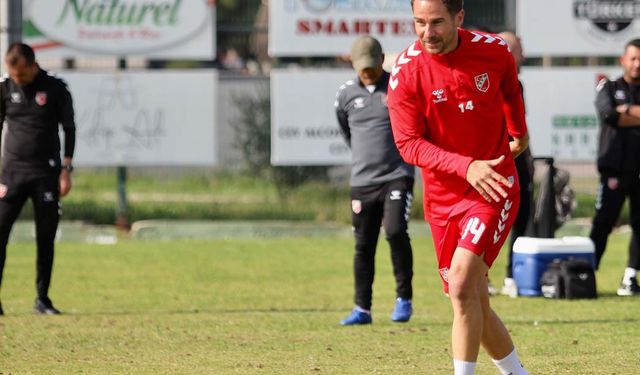 Karşıyaka'nın emektar yıldızı Tolga