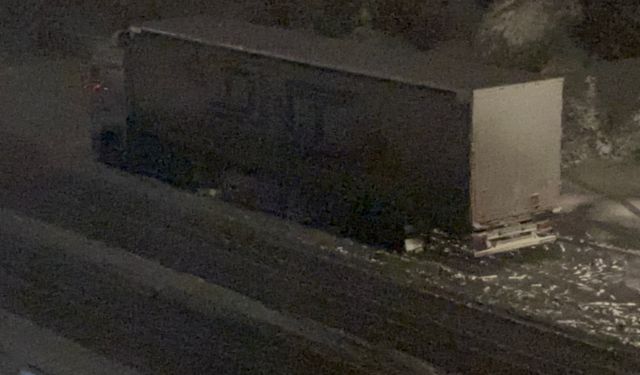 Bolu Dağı geçişinde yoğun kar yağışı (4)