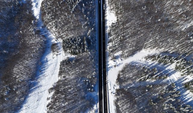 Bolu Dağı'nda kar kesildi, ulaşım normale döndü (2)