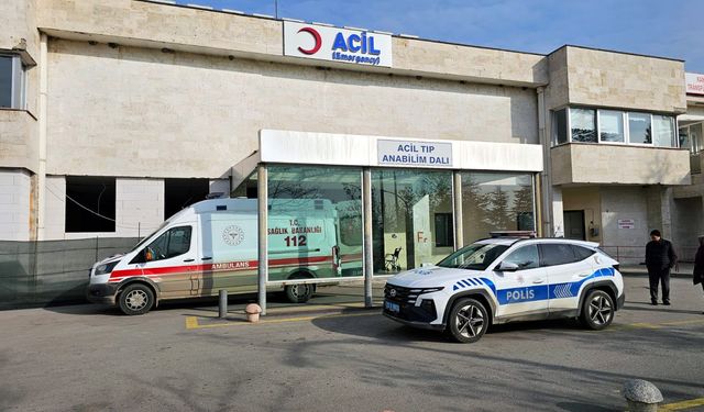 Büro personeli olarak görev yaptığı üniversitede 2'nci kattan düşen Selda yaşamını yitirdi