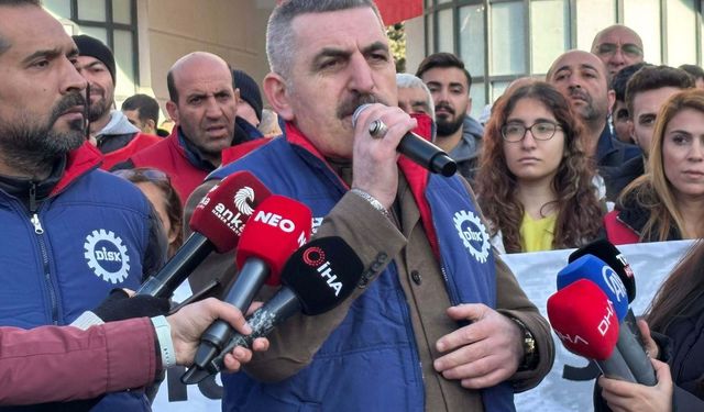 İzmir'de belediye işçilerinin eylemi 4'üncü gününde