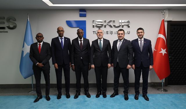 Bakan Işıkhan, Somalili mevkiidaşı Salim Alio ile bir araya geldi