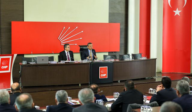 Özgür Özel, İl Başkanları Toplantısı'na başkanlık etti