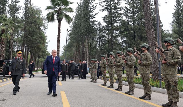 Bakan Güler, Osmaniye'de inceleme ve denetlemelerde bulundu
