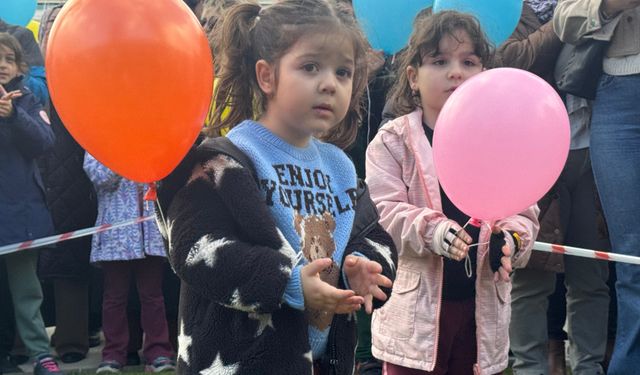 Kampanyası tamamlanan DMD'li Uras için gökyüzüne balonlar bırakıldı