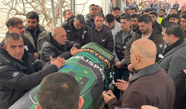 Kocaelispor-Beşiktaş maçında taraftarın tribünden düştüğü anlar kamerada (2)