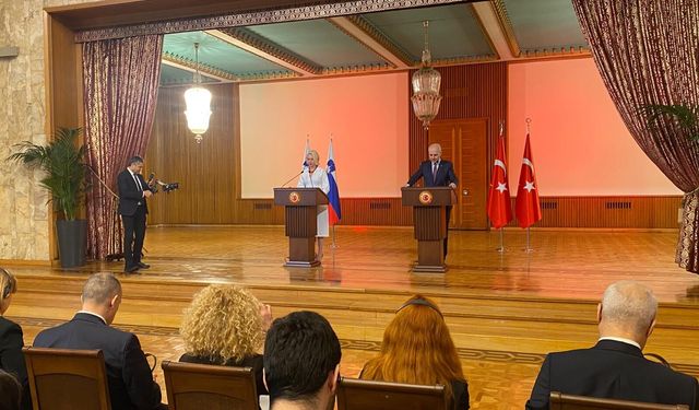 Kurtulmuş: Bu davranışın Türkiye demokrasisine karşı yapılmış bir hareket olduğunu düşünüyorum