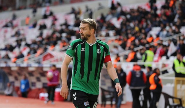 Sakaryaspor, Caner Erkin ile yollarını ayırdı