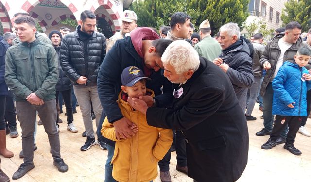 Trafik kazasında hayatını kaybeden astsubay toprağa verildi
