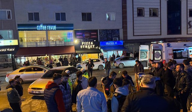 Annesinin motosikletini izinsiz alıp, gezmek isteyen çocuğun kazası kamerada