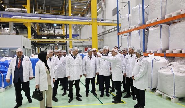 Bakan Bolat: İhracatımız geçen yıl sonunda 400 milyar dolara yaklaştı (3)