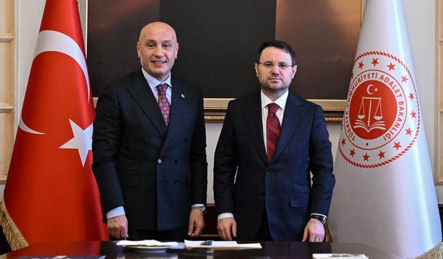 Bakan Gürlek: 10 yılı doldurmayan bir hakim, ticaret mahkemesi başkanı olmayacak