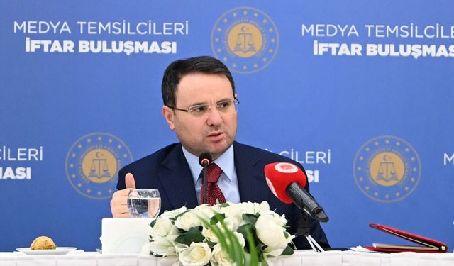 Bakan Gürlek, medya temsilcileri ile iftarda bir araya geldi