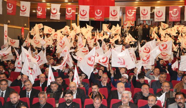 Destici: Türkiye, emperyal ajandanın veya haksız bir işgal stratejisinin 'cephe ülkesi' olmamalı