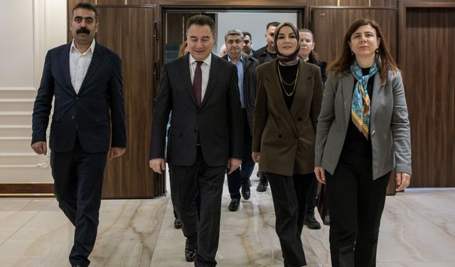 DEVA Partisi Genel Başkanı Babacan Diyarbakır'da