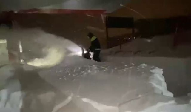 Erciyes Dağı'nda kar kalınlığı 3 metreye ulaştı