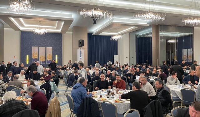 İstanbul - Bakan Tekin, 'Cihannüma İstanbul Sahur Meclisi' programına katıldı