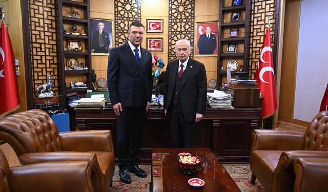 MHP'de İzzet Ulvi Yönter'in yerine Özgür Bayraktar atandı