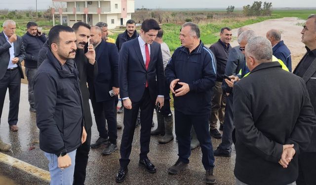 Nusaybin'de sağanak ve dolu: yollar göle döndü, evleri su bastı (2)