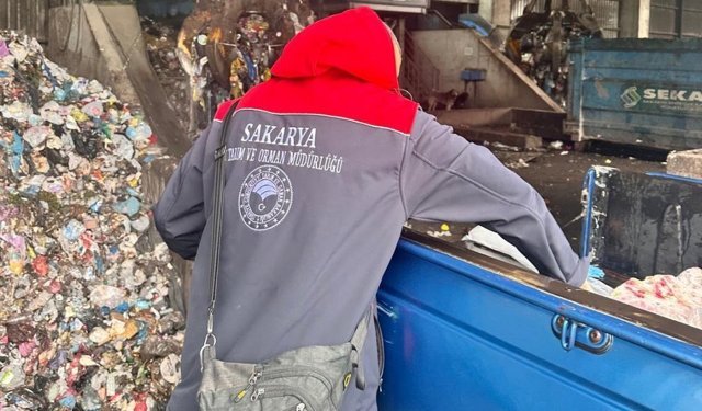 Sakarya'da 200 kilo tarihi geçmiş tavuk eti ele geçirildi