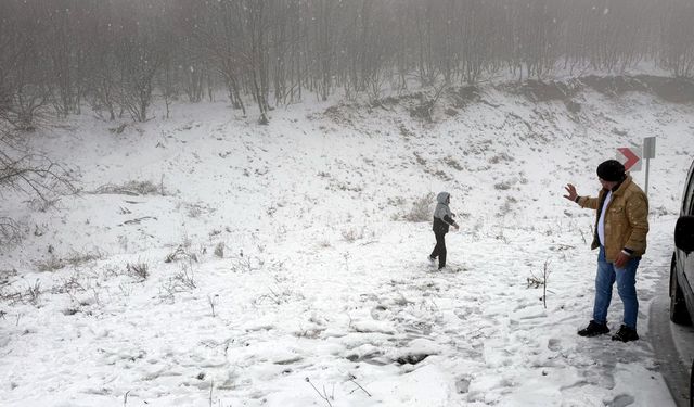 Tekirdağ'da Ganos Dağı'nda kar kalınlığı 10 santimetreye ulaştı