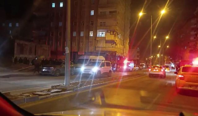 Zeminde kayma olduğu iddiasıyla 8 katlı bina tahliye edildi