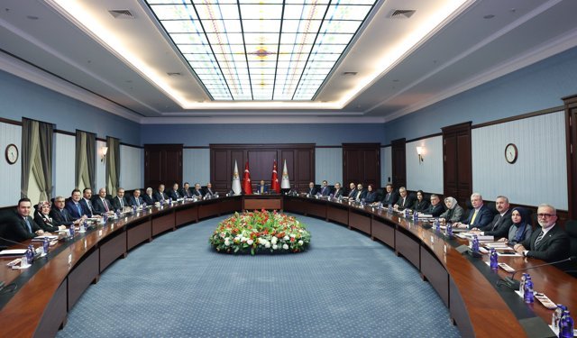 AK Parti'de MYK toplandı