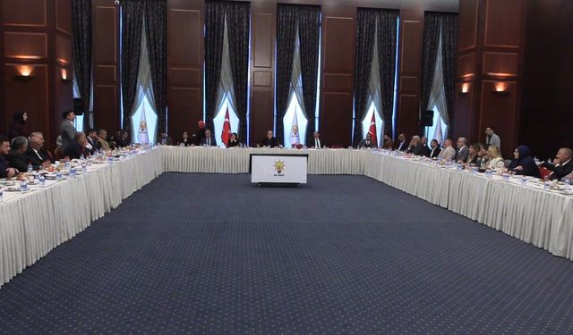 AK Parti'li Kaya: Çevre Bakanlığımız, Roman kardeşlerimiz için kentsel dönüşüm çalışması başlatacak