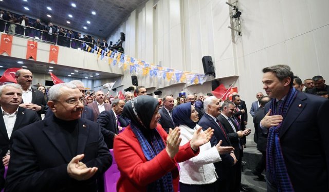 Bakan Bayraktar: Dünyada büyük bir dönüşümün eşiğindeyiz