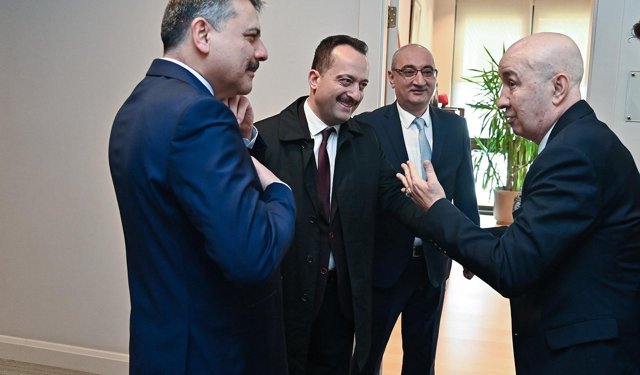 Bakan Çiftçi, 15 Temmuz Gazisi Aslan'ı ziyaret etti