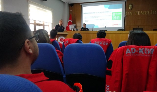 Bursa Adliyesi'nde yangın tatbikatı