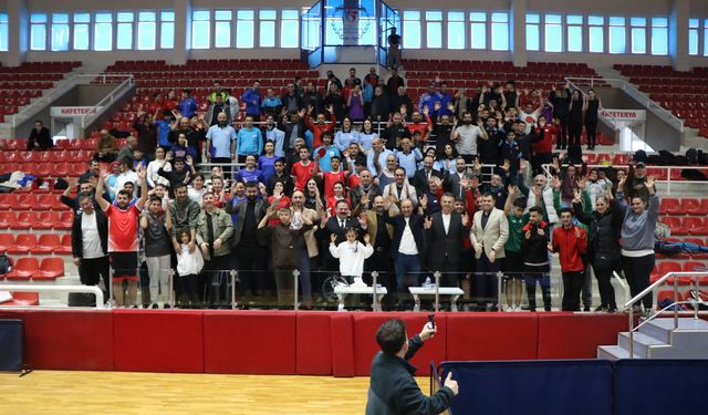 İşitme Engelliler Masa Tenisi Türkiye Şampiyonası Samsun'da başladı
