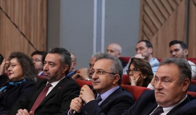 İstanbul'un kültürel kimliği 'Ah Güzel İstanbul' etkinliğinde ele alındı