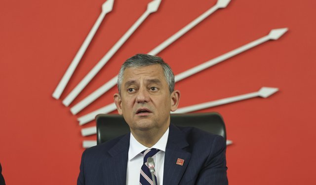 Özgür Özel, il başkanları ile bir araya geldi