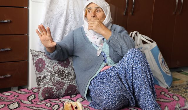 Yalnız yaşayan 75 yaşındaki kadına doğum günü sürprizi