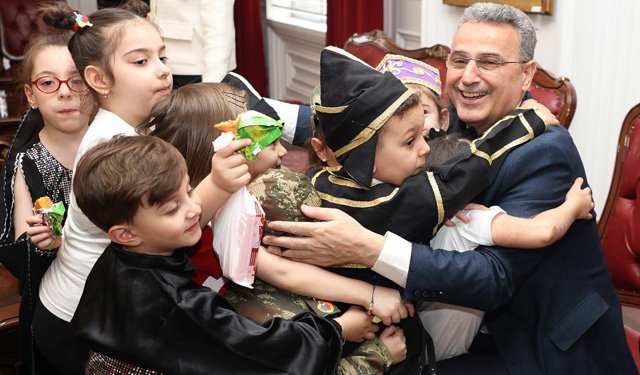 İlkadım Belediye Başkanı Kurnaz’dan 23 Nisan Mesajı