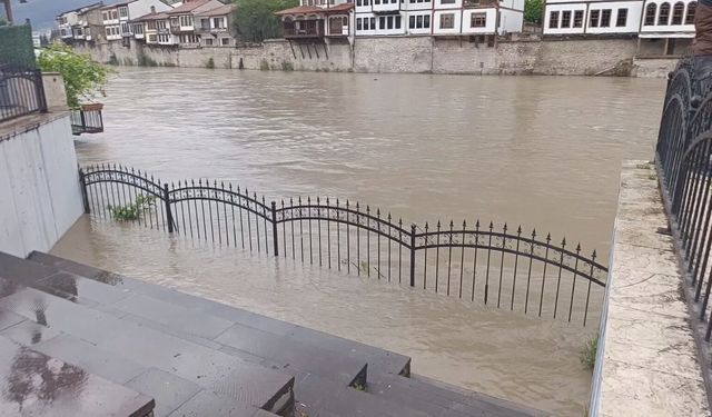 Amasya'da eğitime 1 gün ara verildi