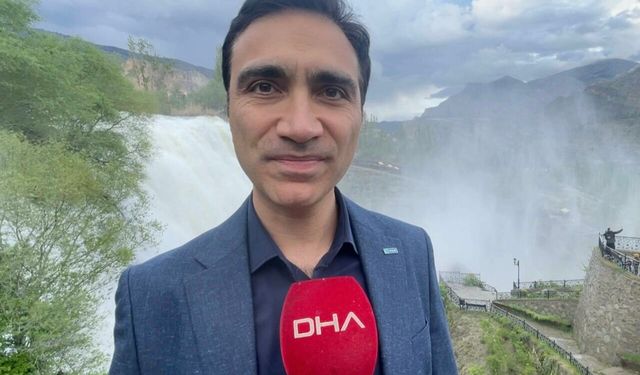 Baharda coşan Tortum Şelalesi ziyaretçilerini ağırlıyor