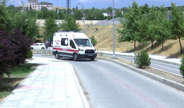 Boşanma aşamasındaki eşini tabancayla öldürdü