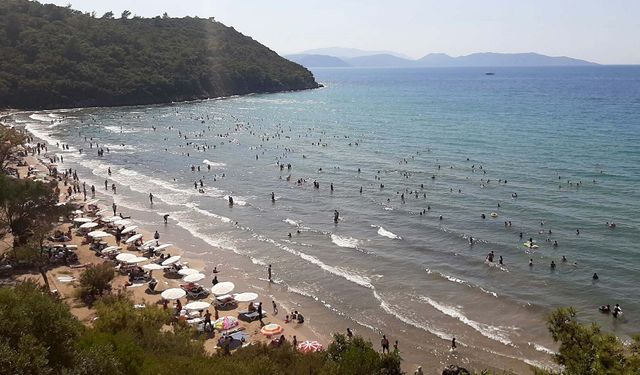 Kuşadası'nda bayram yoğunluğu; oteller doldu