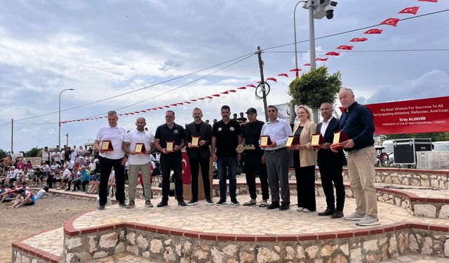 Mersin'de Uluslararası 2'nci Turan Cup Halat Çekme Turnuvası düzenlendi