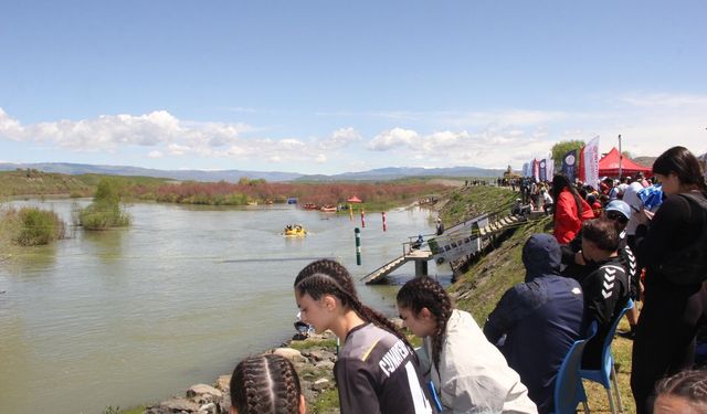 Okul Sporları Rafting Türkiye Şampiyonası, Murat Nehri'nde başladı
