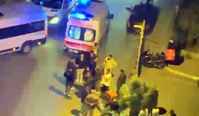 Otomobille çarpışan motosikletin sürücüsü yaralandı; kaza kamerada
