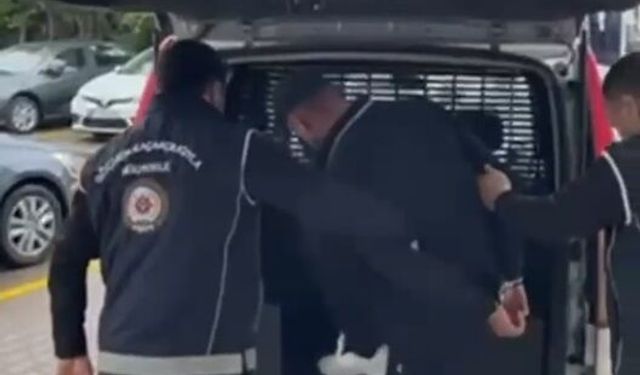 Otoyolda durdurulan minibüste 15 kaçak göçmen yakalandı