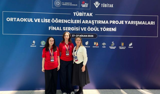 Özel Ege Lisesi'ne 57'nci TÜBİTAK Lise Öğrencileri Araştırma Projeleri Yarışması'nda üçüncülük ödülü
