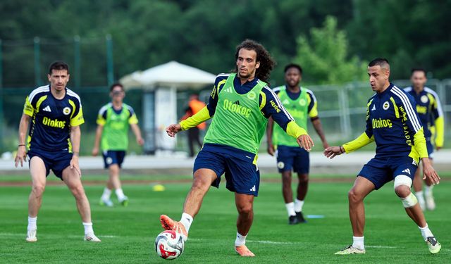 Fenerbahçe günü çift antrenmanla tamamladı